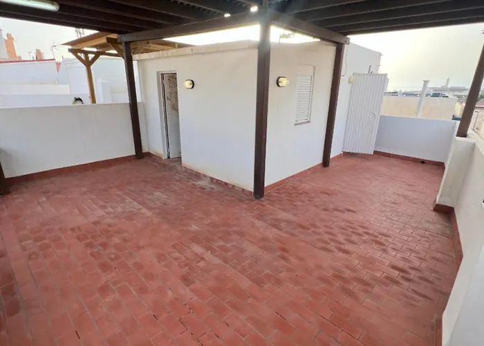 Casa Familiar En La Almadraba Con Espectacular Terraza